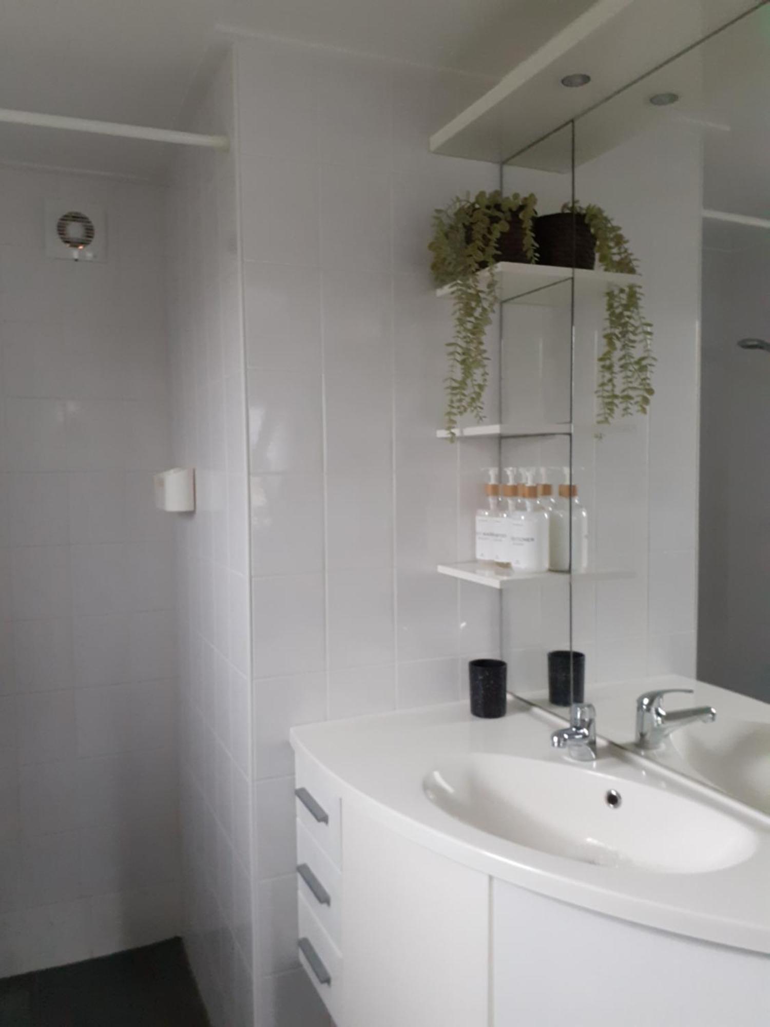 4-Persoons Vakantiehuisje Simmerwille Tzummarum 外观 照片